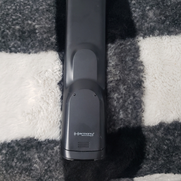 logitech harmony remote controller. - Picture 5 of 8